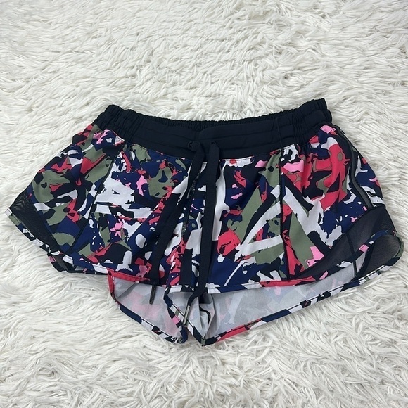 lululemon athletica Pants - Lululemon Hotty Hot Short Pop Cut Boom Juice Multi / Black